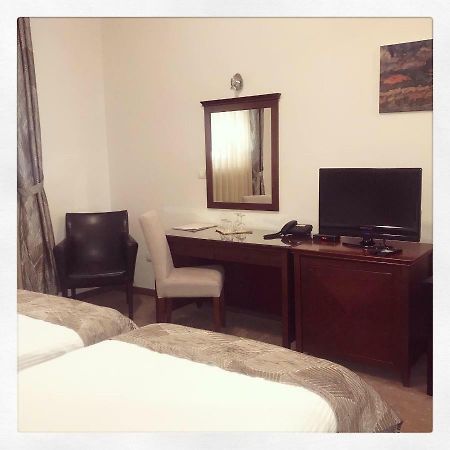 Garni Hotel Semlin B&B Belgrade Exterior photo