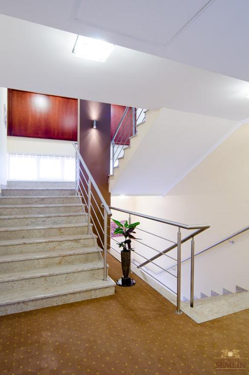 Garni Hotel Semlin B&B Belgrade Exterior photo
