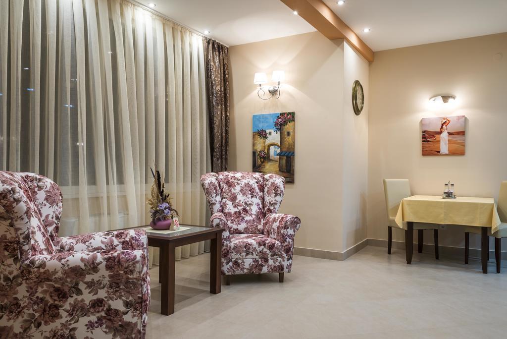 Garni Hotel Semlin B&B Belgrade Exterior photo