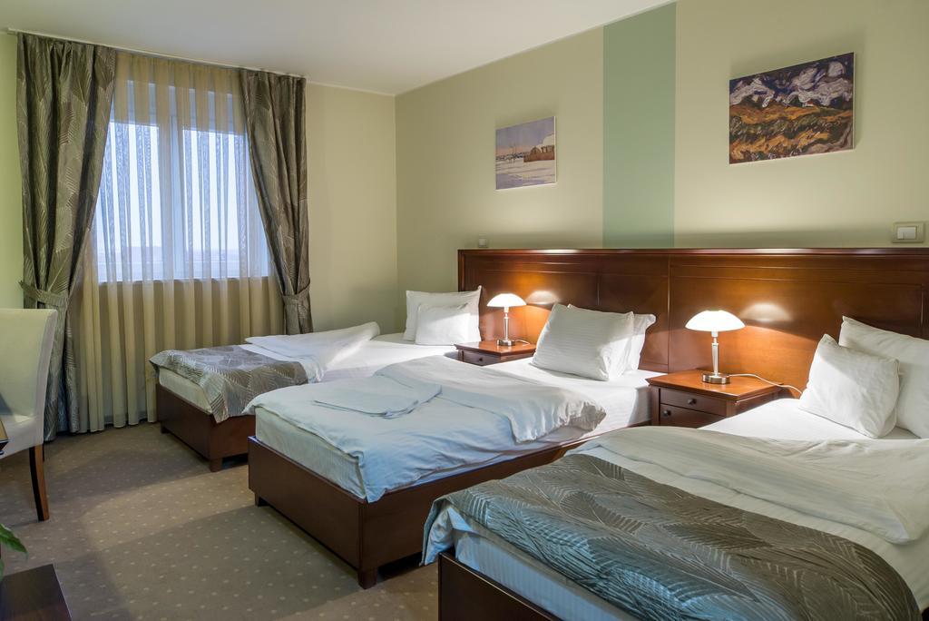 Garni Hotel Semlin B&B Belgrade Room photo